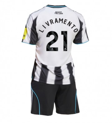 Newcastle United Tino Livramento #21 Hemmatröja Barn 2025-26 Kortärmad (+ Korta byxor)